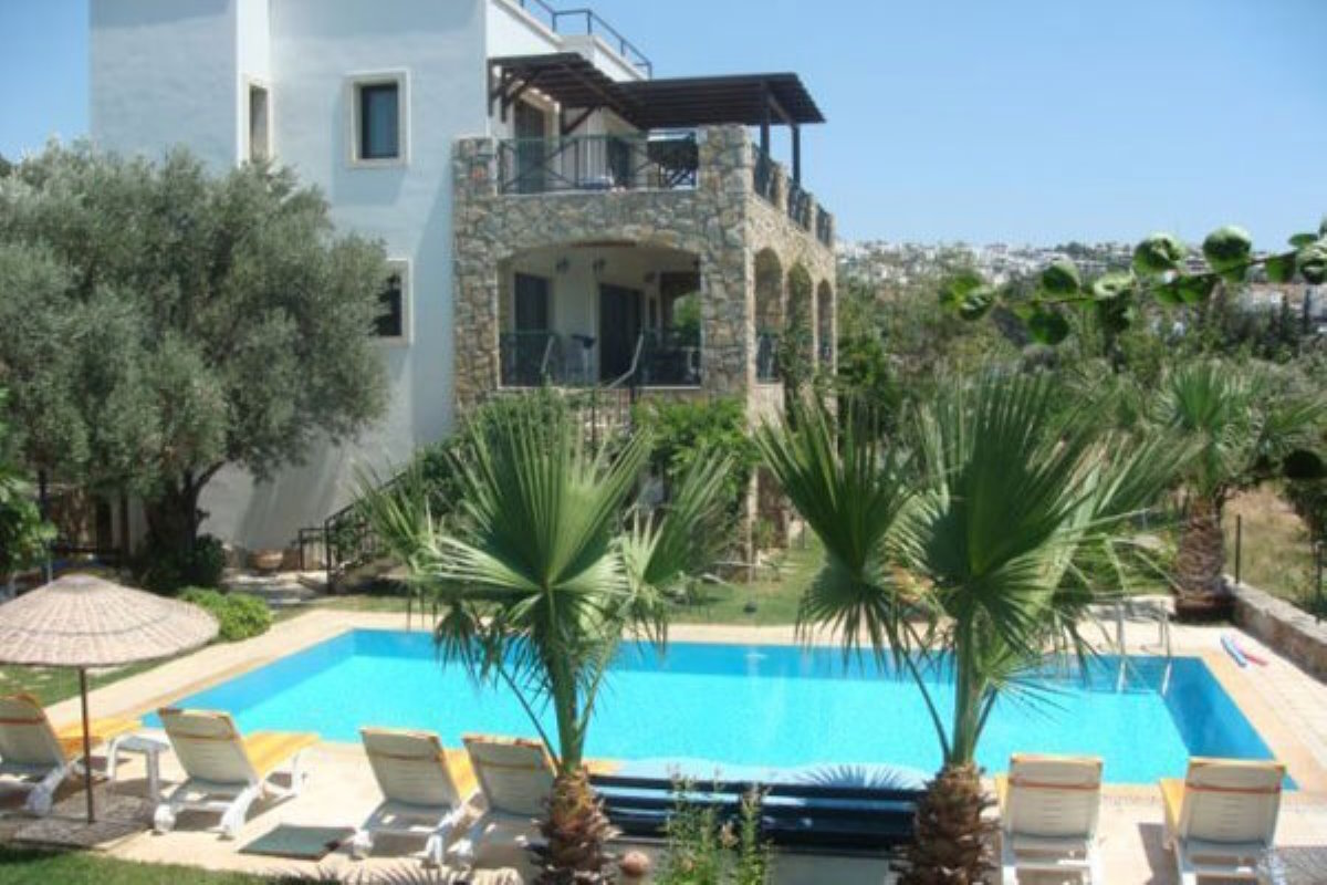 kiralık yüzme havuzlu villa Bitez Bodrum